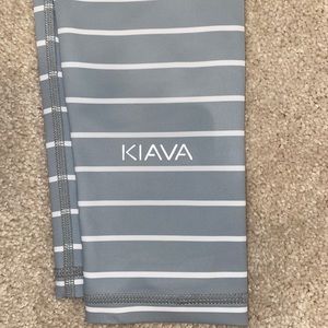 Kiva Gray/White striped leggings sz small
